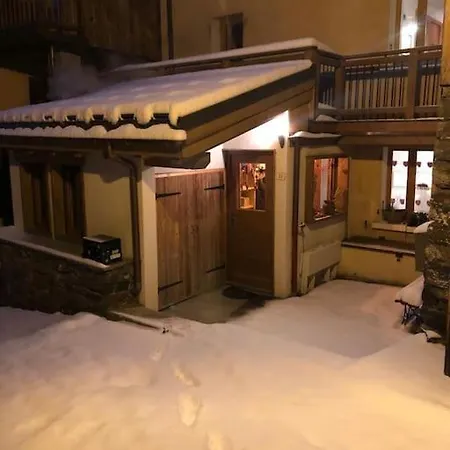 Chalet Authentique Maison De Village Savoyarde *
